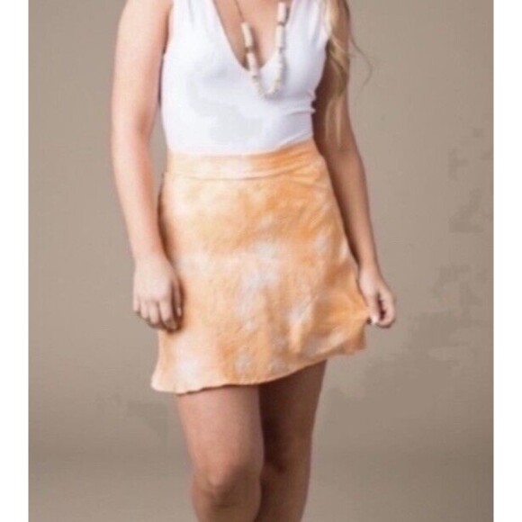 Free People Womens Martine Flirt Tie Dye Skirt Size 6 Peach Front Slit A-line - Picture 11 of 15